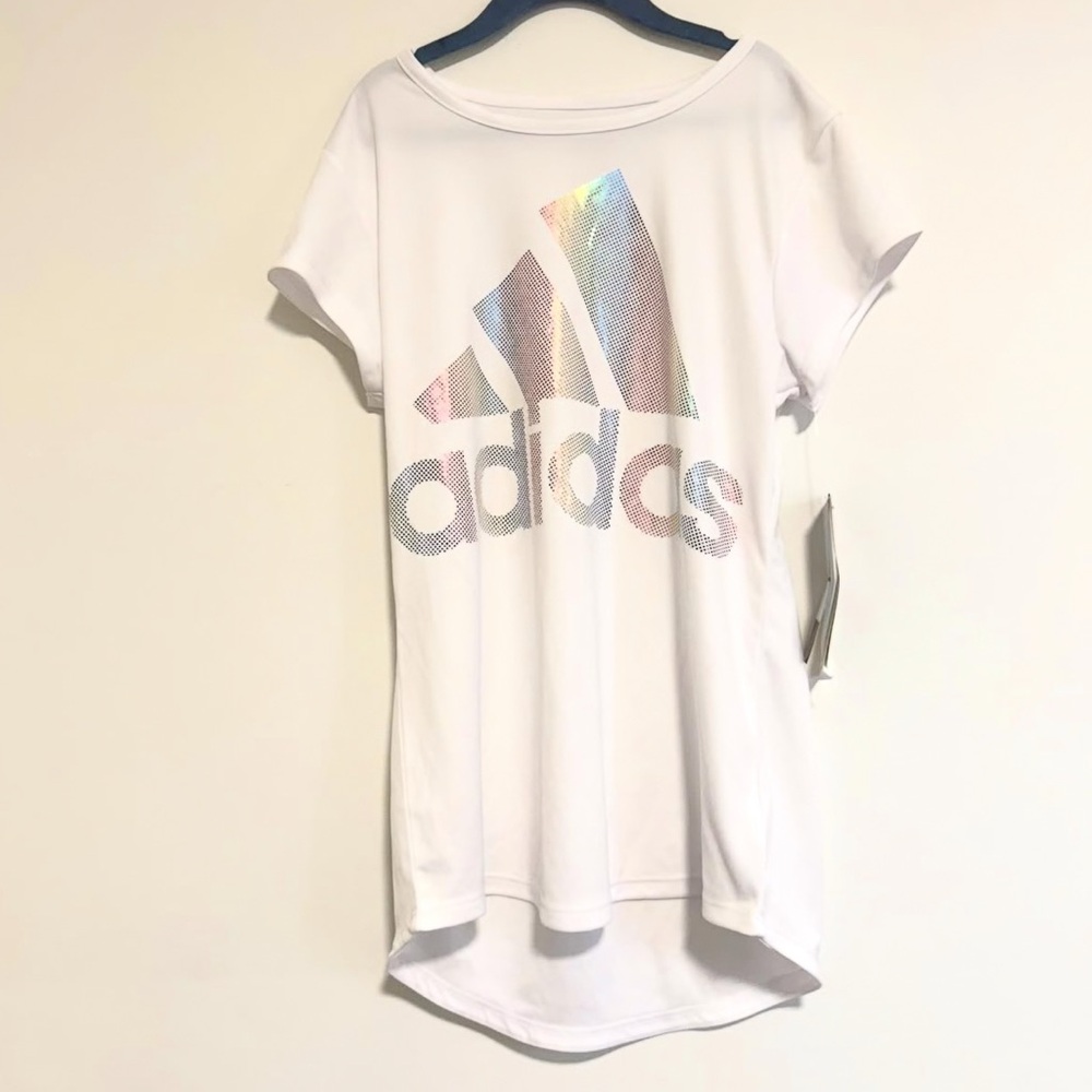 Adidas t-shirt size girls large (14 years) NWT Jersey material